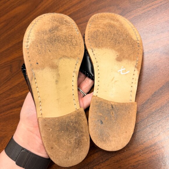 Jack Rogers 1960 Black Sandals with Textured Design 6M - Picture 6 of 6